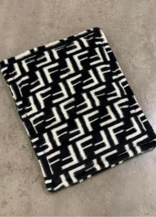Брендовий килимок-лежанка для маленьких порід собак, килимок у машину плюшевий fendi, чорний