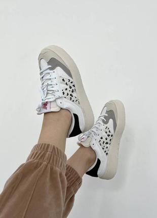 Женские кроссовки белые с леопардовым new balance ct3024 фото