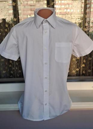 Белая рубашка для мальчика с коротким рукавом3 фото
