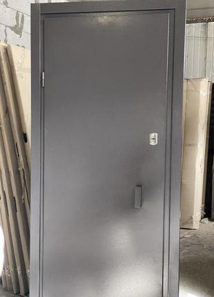 Двері металеві "однолистові коричневі" 900*1800 мм/ технічні двері тамбурні від виробника3 фото