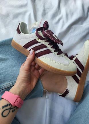 Женские кроссовки белые с бордовым adidas samba x walles bonner white pony