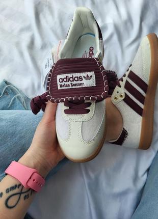 Жіночі кросівки білі з бордовим adidas samba x walles bonner white pony2 фото