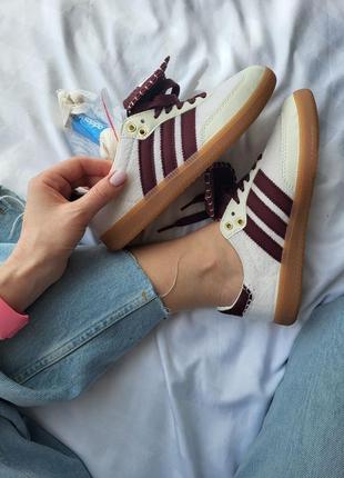 Жіночі кросівки білі з бордовим adidas samba x walles bonner white pony6 фото