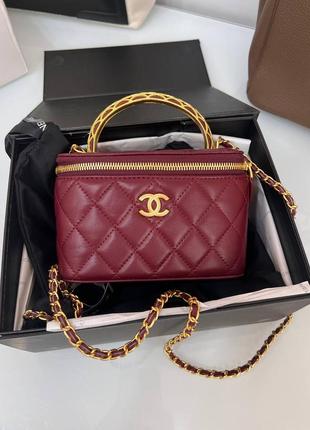 Сумка кожаная бордовая в стиле chanel vanity