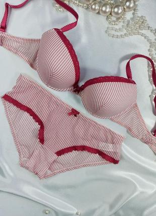 75b / s отличный набор белья бюстгальтер пуш ап и трусики lingerie c&amp;a