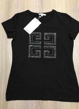 Жіноча футболка givenchy чорного кольору