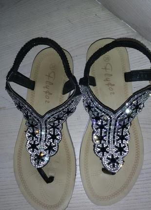 Flyfor-симпатичні босоніжки 38 розмір (24,7 см)3 фото