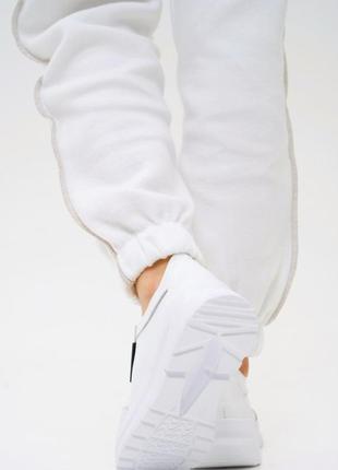 Білі кросівки з натуральної шкіри, розмір 373 фото