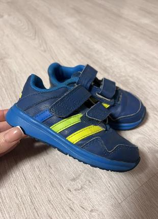 Кросівки adidas