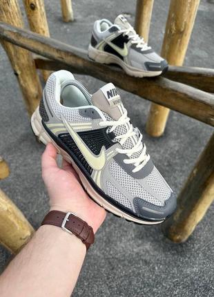 Кросівки високої якості nike zoom vomero 53 фото