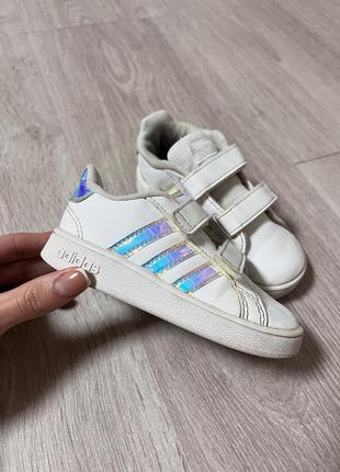 Кросівки adidas