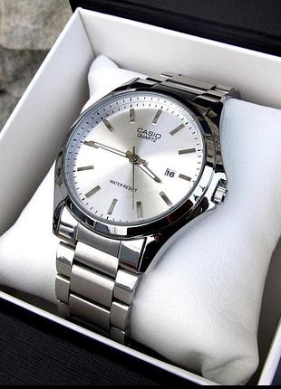 Супермодні чоловічі кварцові годинники casio в срібному кольорі