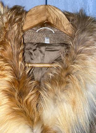 Вінтажне шерстяне пальто з коміром з лисиці вінтаж швейцарія lion d’or, m5 фото