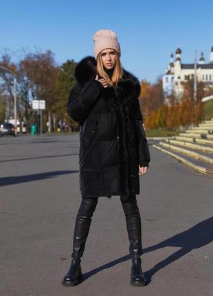 Зимове пальто з натуральним хутром