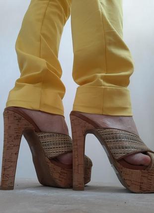 Босоніжки коркові з дрібним золотим плетивом спереду #розван...2 фото