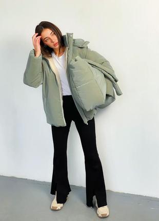Коротка зимова куртка з сумкою-шоппер з такої ж тканини8 фото