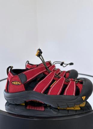 Мощные качественные босоножки keen1 фото