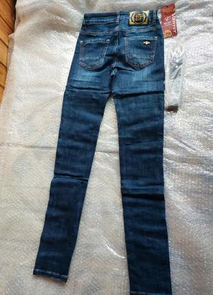 Новые джинсы2 фото