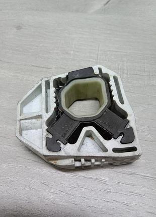 Подушка радіатора volkswagen golf 5, touran, caddy. верхня. 1k...