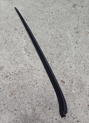 Молдинг лобового скла volkswagen golf plus. гольф плюс. ліва. ...