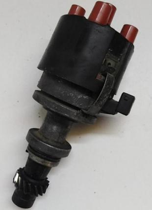 Трамблер volkswagen golf 3, passat, гольф 3, пассат 1,8i. 0237...