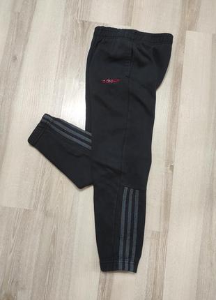Теплые спортивные штаны adidas, утепленные штаны спортивки на 9-10 лет1 фото