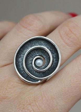Серебряное кольцо хелена р.18,51 фото