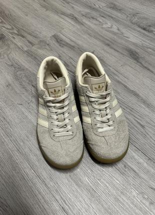 Кроссовки hamburg adidas