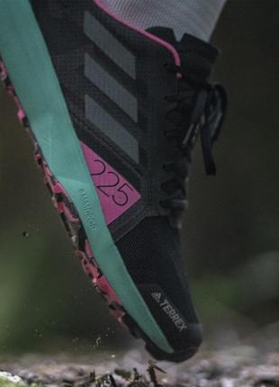 Оригінальні чоловічі кросівки adidas terrex speed flow trail r...5 фото