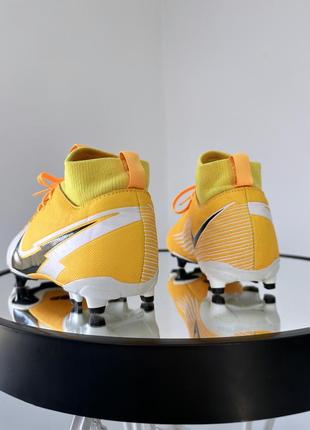 Яркие популярные бутсы nike mercurial6 фото