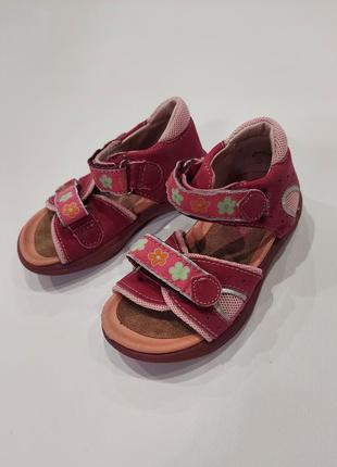 Босоножки, сандали для малышки ricosta малиновые с цветочками 21 размера