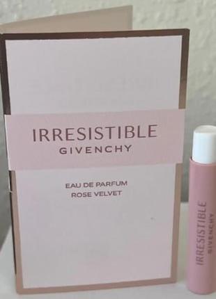 Givenchy irresistible rose velvet парфумована вода (пробник)