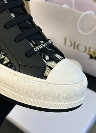 Женские синие текстильные кеды walk'n'dior на платформе с принтом сhristian dior oblique с надписью5 фото