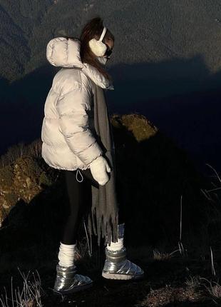 Жіноча куртка з капюшоном дута зимова тепла з кишенями стильна сірий чорний шоколад3 фото