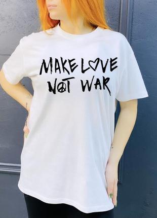 Футболка жіноча патріотична з принтом make love not war