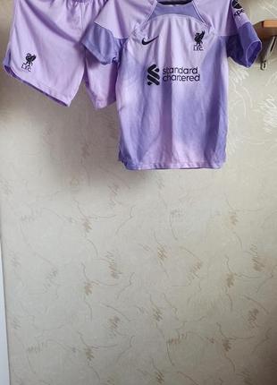 Футбольная форма (шорты и футболка) nike, леверпуль1 фото