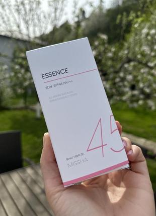 Зврложуюча есенція missha essence spf451 фото