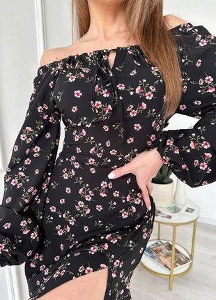 Женское платье ниже колена с разрезом стильное цветочный принт шнуровка черный8 фото
