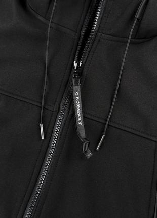 C.p. company softshell goggle jacket black3 фото