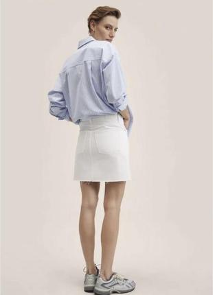Джинсовая белая мини юбка mango размер с2 фото