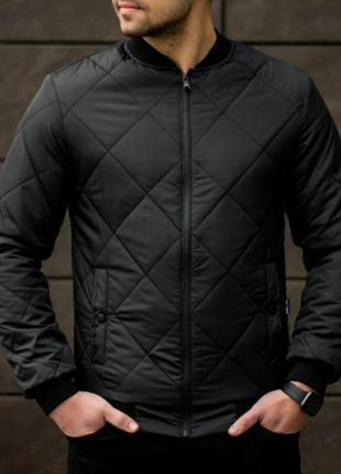 Чоловічий базовий бомбер стьобана куртка на кожен день стильний трендовий чорний