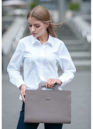Женская кожаная сумка для ноутбука и документов темно-бежевая стильная женская сумка для документов и ноутбука1 фото
