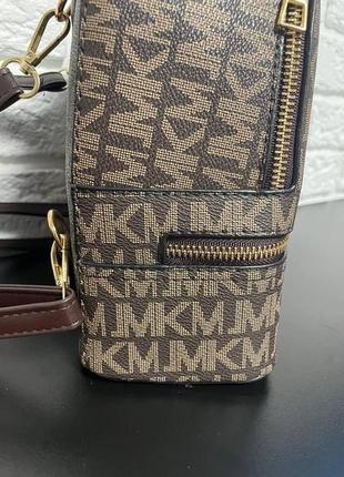 Женский маленький рюкзак mk коричневый стильный бежевый трендовый рюкзак для девушки.7 фото