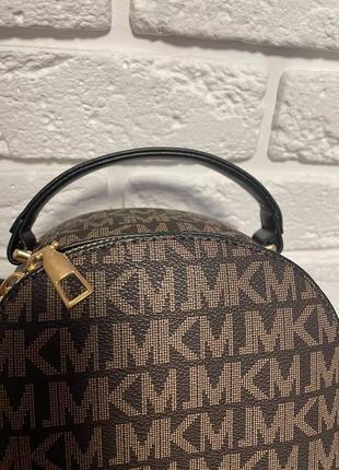 Жіночий маленький рюкзак mk коричневий стильний бежевий трендовий рюкзак для дівчини.2 фото