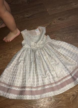 Нарядное платье 2-3 года