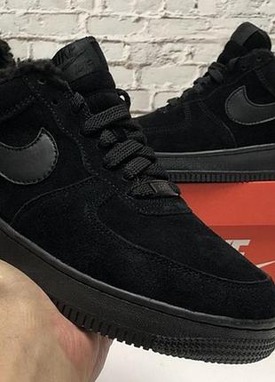 Черные кроссовки найк айр форс зимние с мехом, nike air force black