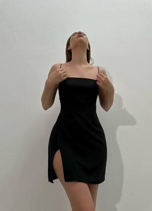 Жіноча коротка сукня міні стильна легка ділова з вирізом на відкритій спині без рукавів чорний