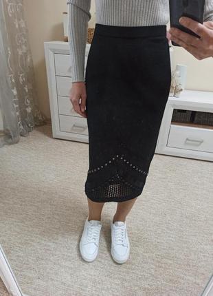 Красивая стильная оригинальная черная трикотажная юбка - карандаш по фигуре2 фото