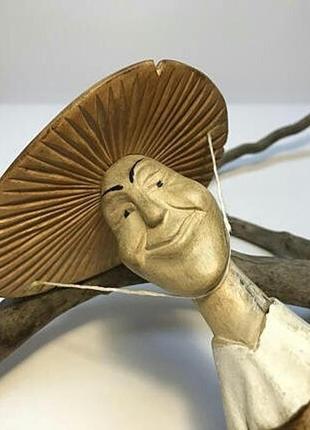 Коллекционная статуэтка гриб "бледная поганка".2 фото