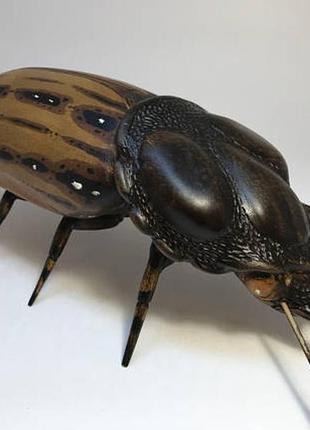 Колекційна статуетка "жук"1 фото